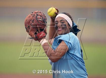 Thumbnail 3 in Pueblo v Catalina Foothills (Tucson Badger Invitational) photogallery.