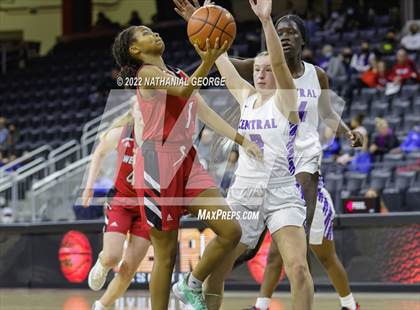 Thumbnail 1 in Omaha Westside vs. Omaha Central (Metro Tournament) photogallery.