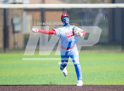 Thumbnail 1 in Lumberton vs. Hardin-Jefferson (Anahuac Tournament) photogallery.