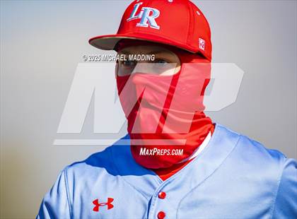 Thumbnail 2 in Lumberton vs. Hardin-Jefferson (Anahuac Tournament) photogallery.