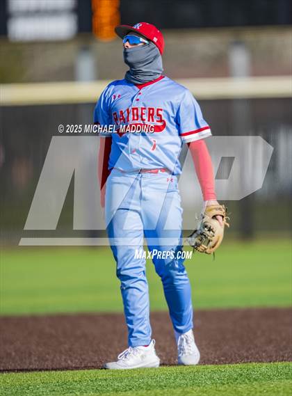 Thumbnail 1 in Lumberton vs. Hardin-Jefferson (Anahuac Tournament) photogallery.