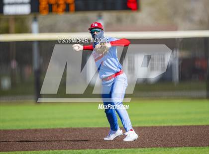 Thumbnail 3 in Lumberton vs. Hardin-Jefferson (Anahuac Tournament) photogallery.