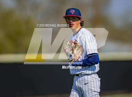 Thumbnail 2 in Lumberton vs. Hardin-Jefferson (Anahuac Tournament) photogallery.