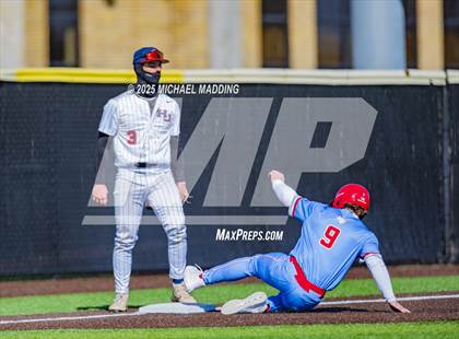 Thumbnail 1 in Lumberton vs. Hardin-Jefferson (Anahuac Tournament) photogallery.