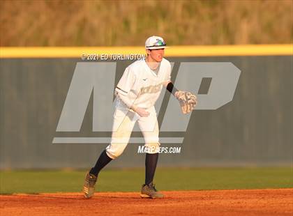 Thumbnail 1 in Etowah @ River Ridge photogallery.
