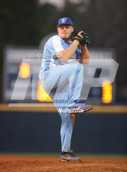 Thumbnail 3 in Etowah @ River Ridge photogallery.
