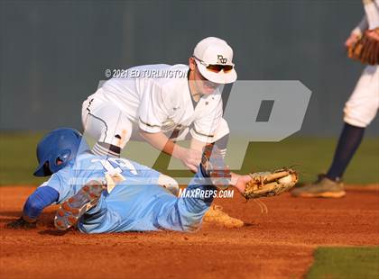 Thumbnail 3 in Etowah @ River Ridge photogallery.