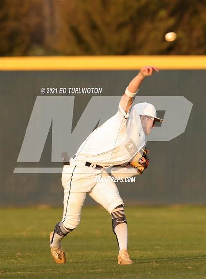 Thumbnail 3 in Etowah @ River Ridge photogallery.