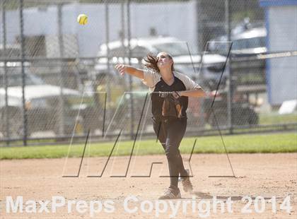 Thumbnail 2 in Old Saybrook vs. Thomaston (CIAC Class S Final) photogallery.
