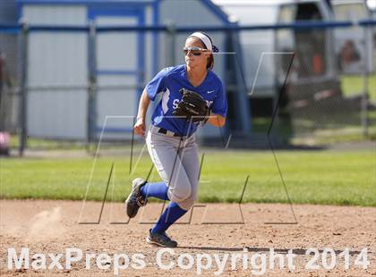 Thumbnail 2 in Old Saybrook vs. Thomaston (CIAC Class S Final) photogallery.