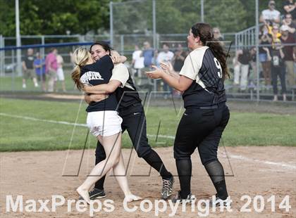 Thumbnail 1 in Old Saybrook vs. Thomaston (CIAC Class S Final) photogallery.