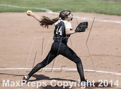 Thumbnail 2 in Old Saybrook vs. Thomaston (CIAC Class S Final) photogallery.