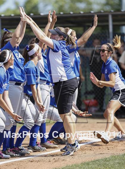 Thumbnail 2 in Old Saybrook vs. Thomaston (CIAC Class S Final) photogallery.