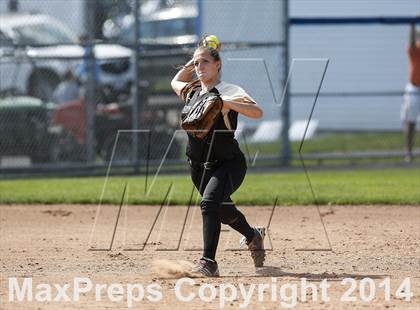 Thumbnail 2 in Old Saybrook vs. Thomaston (CIAC Class S Final) photogallery.