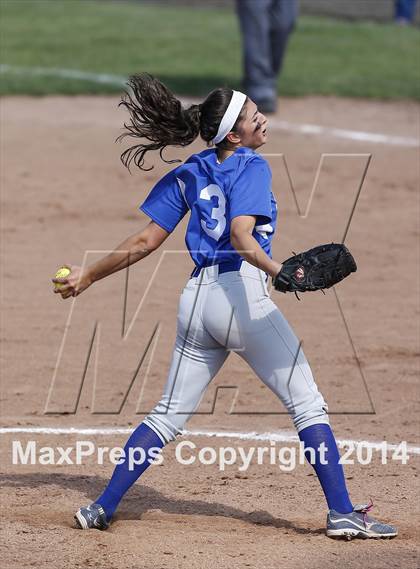 Thumbnail 1 in Old Saybrook vs. Thomaston (CIAC Class S Final) photogallery.
