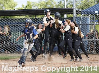 Thumbnail 2 in Old Saybrook vs. Thomaston (CIAC Class S Final) photogallery.