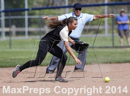 Thumbnail 2 in Old Saybrook vs. Thomaston (CIAC Class S Final) photogallery.