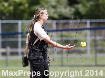 Thumbnail 1 in Old Saybrook vs. Thomaston (CIAC Class S Final) photogallery.