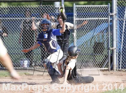 Thumbnail 2 in Old Saybrook vs. Thomaston (CIAC Class S Final) photogallery.