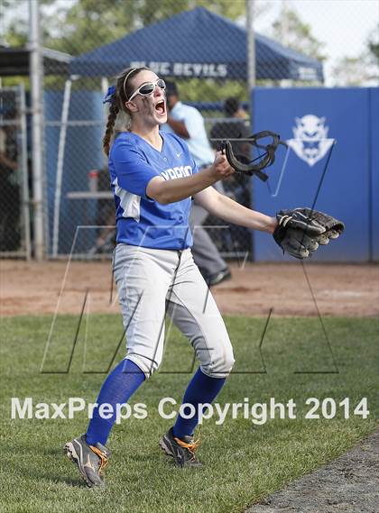 Thumbnail 2 in Old Saybrook vs. Thomaston (CIAC Class S Final) photogallery.
