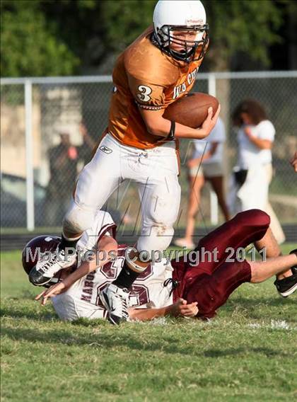Thumbnail 3 in Austin Freshman White  @ Round Rock Westwood Freshman White photogallery.