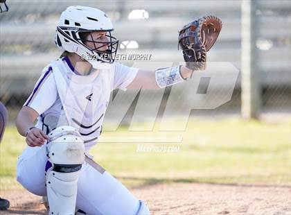 Thumbnail 2 in Alvarado vs Krum photogallery.