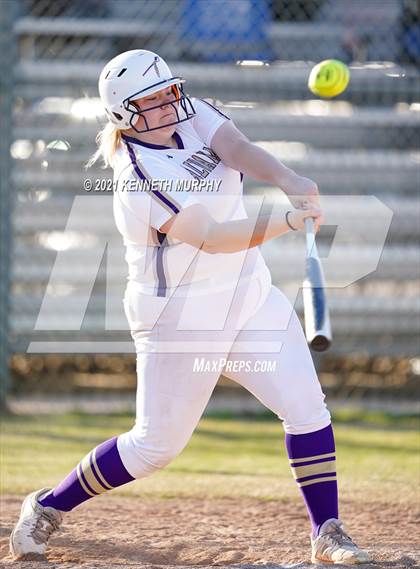 Thumbnail 2 in Alvarado vs Krum photogallery.