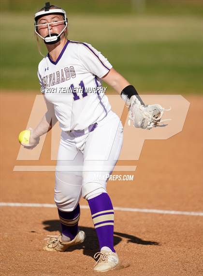 Thumbnail 2 in Alvarado vs Krum photogallery.