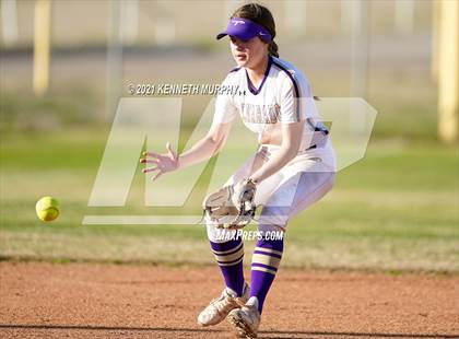 Thumbnail 3 in Alvarado vs Krum photogallery.