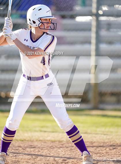 Thumbnail 2 in Alvarado vs Krum photogallery.