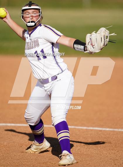 Thumbnail 1 in Alvarado vs Krum photogallery.