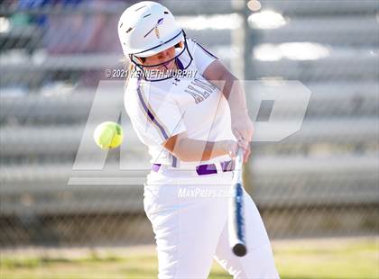 Thumbnail 3 in Alvarado vs Krum photogallery.