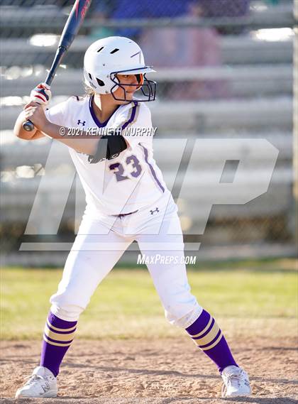Thumbnail 3 in Alvarado vs Krum photogallery.