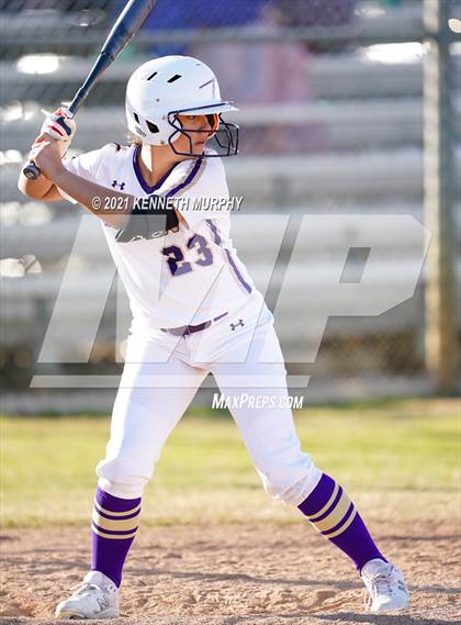 Thumbnail 2 in Alvarado vs Krum photogallery.