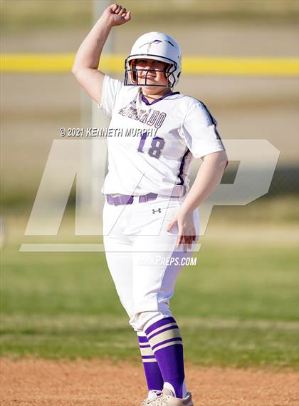 Thumbnail 2 in Alvarado vs Krum photogallery.