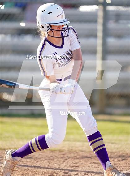 Thumbnail 2 in Alvarado vs Krum photogallery.