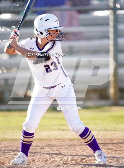 Thumbnail 3 in Alvarado vs Krum photogallery.