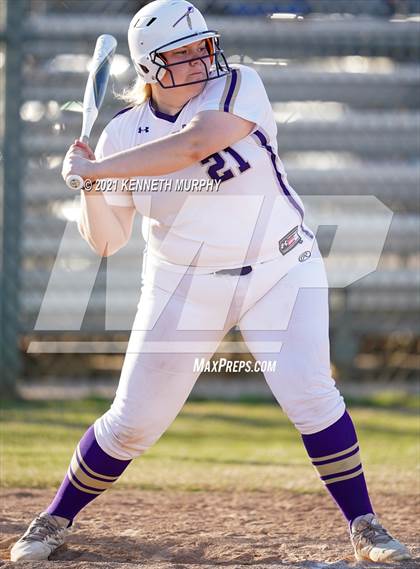 Thumbnail 3 in Alvarado vs Krum photogallery.