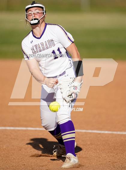 Thumbnail 3 in Alvarado vs Krum photogallery.