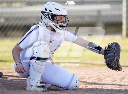 Thumbnail 2 in Alvarado vs Krum photogallery.