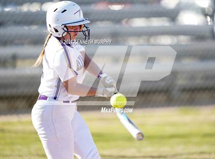 Thumbnail 1 in Alvarado vs Krum photogallery.
