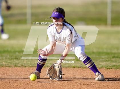 Thumbnail 3 in Alvarado vs Krum photogallery.