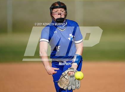 Thumbnail 3 in Alvarado vs Krum photogallery.