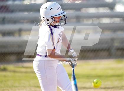 Thumbnail 1 in Alvarado vs Krum photogallery.