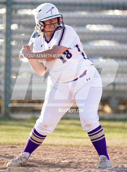Thumbnail 2 in Alvarado vs Krum photogallery.