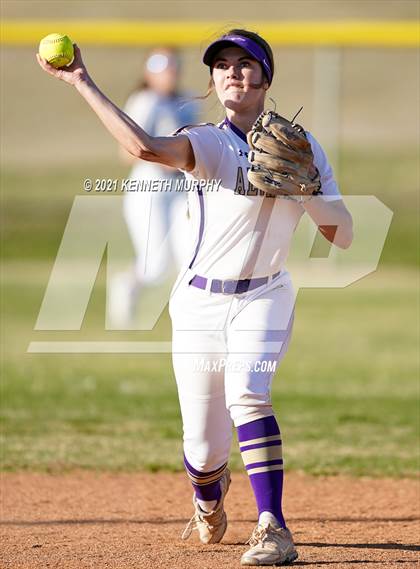 Thumbnail 3 in Alvarado vs Krum photogallery.