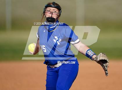 Thumbnail 1 in Alvarado vs Krum photogallery.