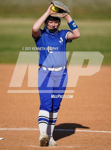 Thumbnail 1 in Alvarado vs Krum photogallery.