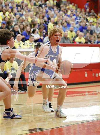 Thumbnail 1 in Highlands @ Covington Catholic photogallery.