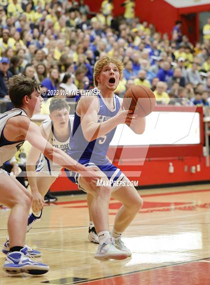 Thumbnail 2 in Highlands @ Covington Catholic photogallery.